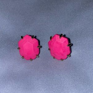 Kendra Scott Morgan Studs in Neon Pink